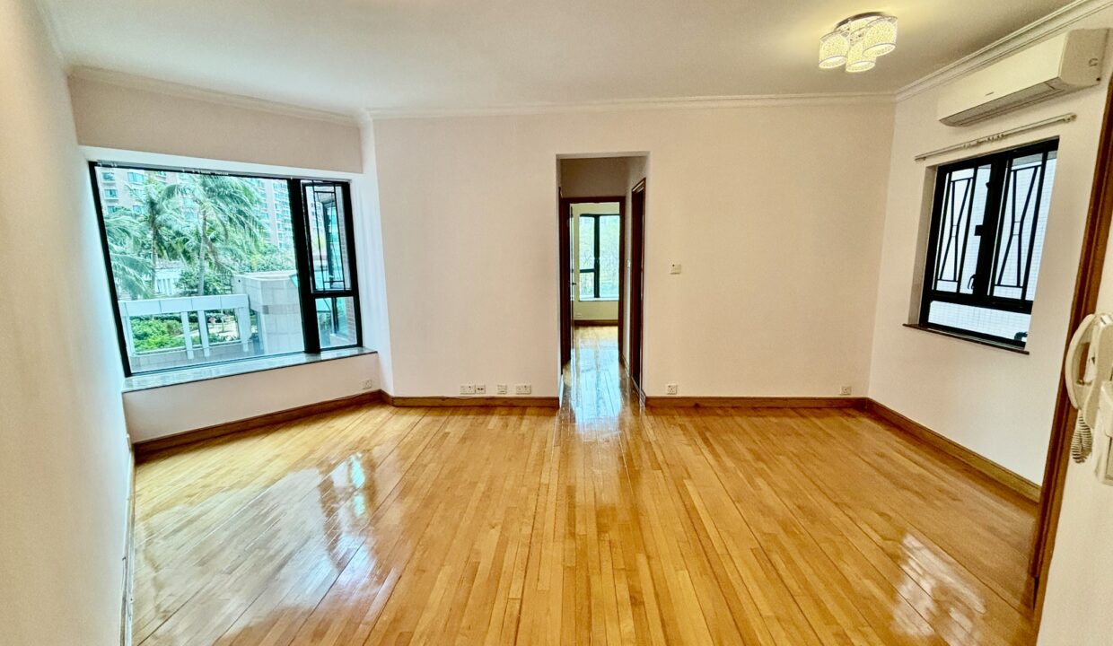 01bc3990-2cf7-4aeb-89b9-60b594834c88