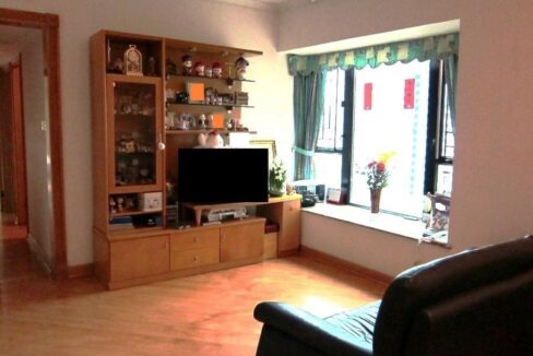 05C568B1-017D-4052-B450-63C7F7B35671