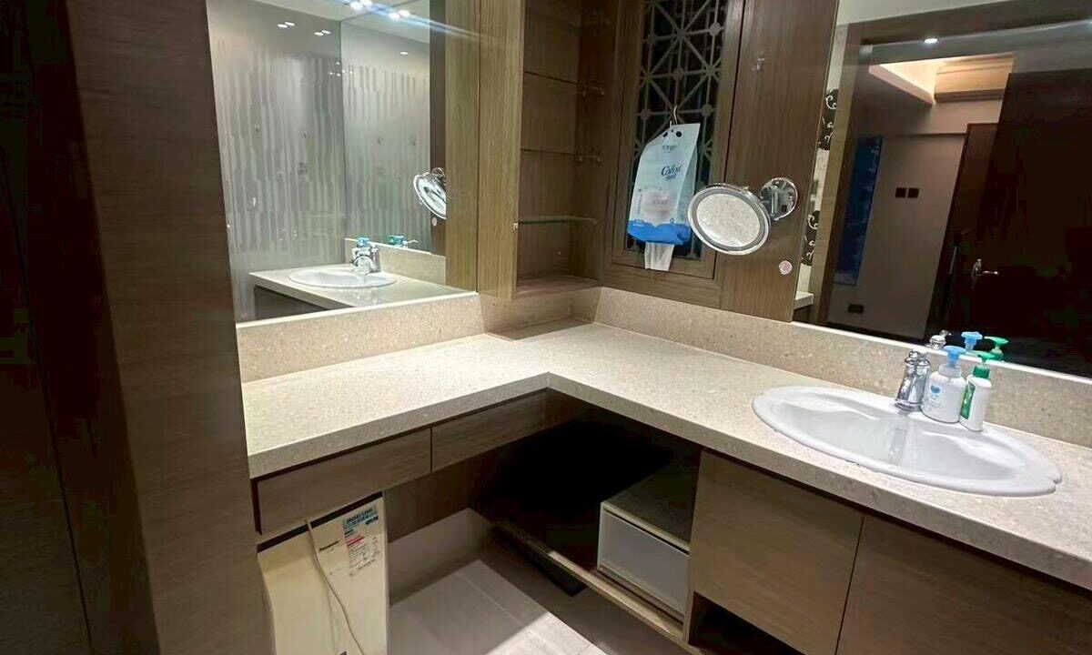 0f67acee-1368-42ca-86d0-e8b61faa2c75