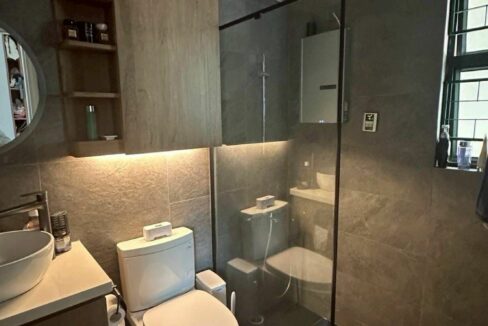 15d81659-f756-40e5-84a4-715c38d229a3