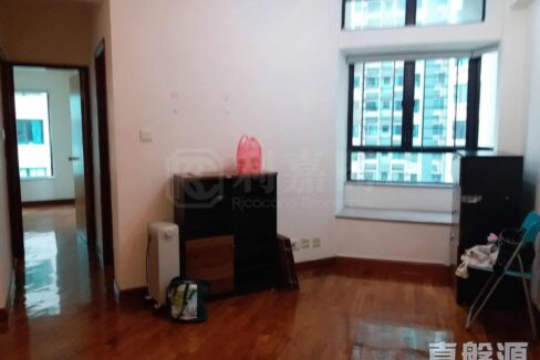 2043ab24-19b6-4c5d-b1e4-7f98f7c053ea.jpeg