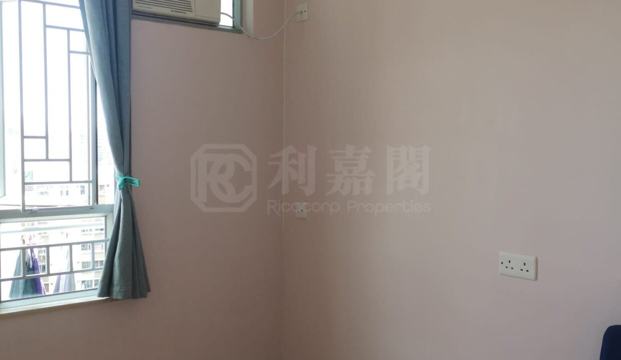 2c9b3e53-ab4b-41da-a857-72b2ecb1c0fa.jpeg