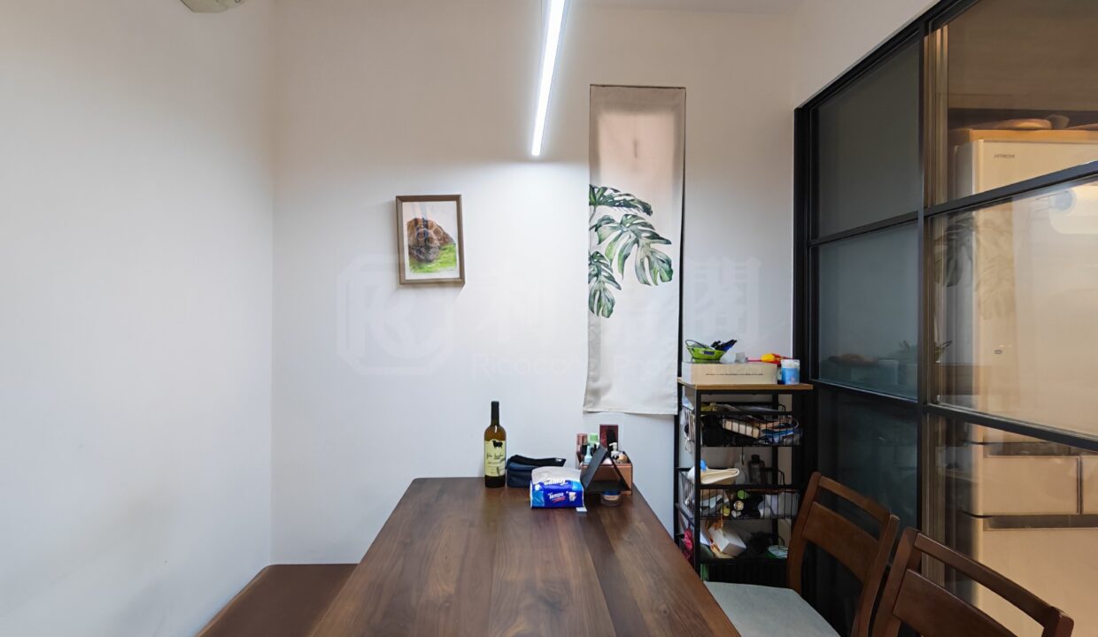 5599f92f-7fea-49a5-8a53-9df8a870bf51.jpeg