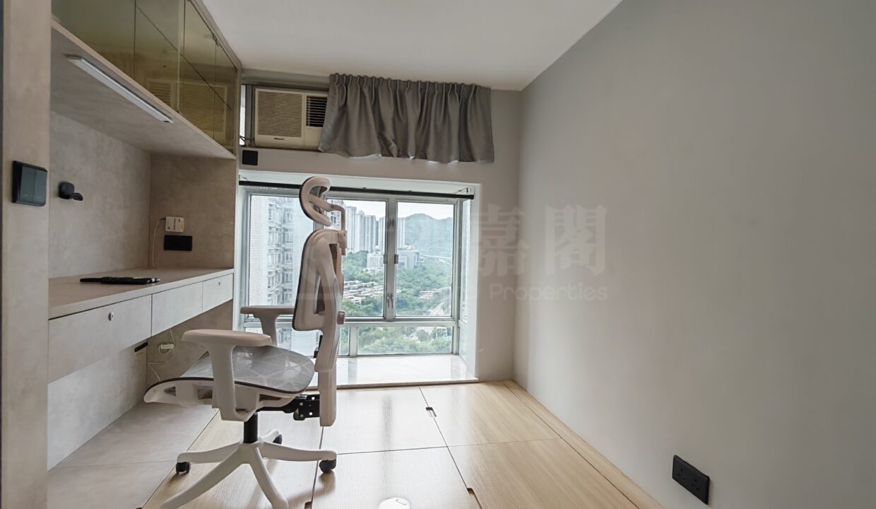 ac70f3f9-2bed-4579-9865-73e4312ea8de.jpeg