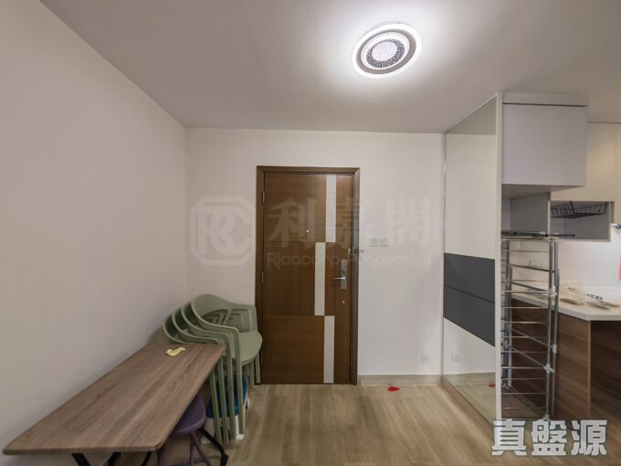 f6d1beb2 e666 4d94 8b82 1206531663fe