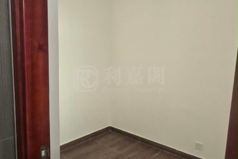 a5d75926-bc35-4296-b9c7-6cd46bce3e70.jpeg
