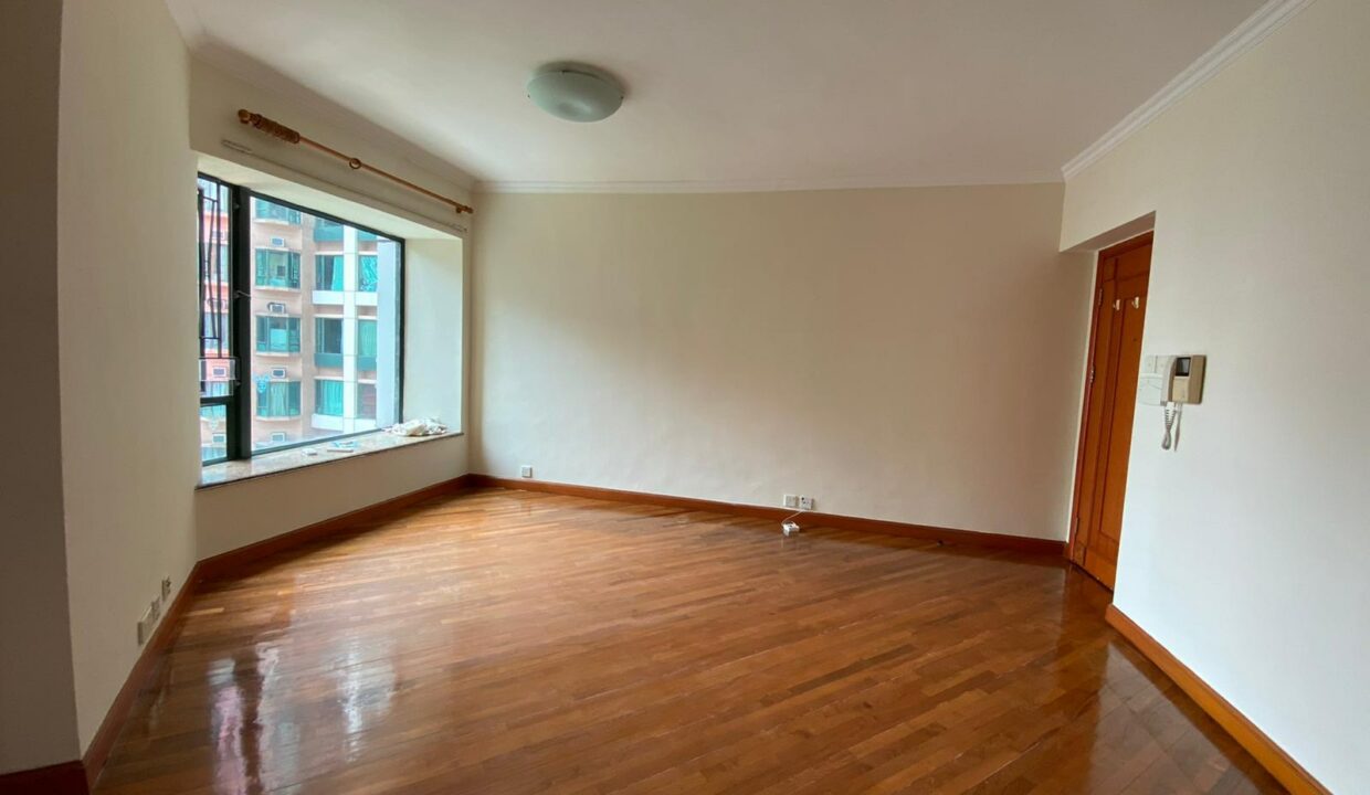 272bf54ac5428357c8b377e75ca7f980