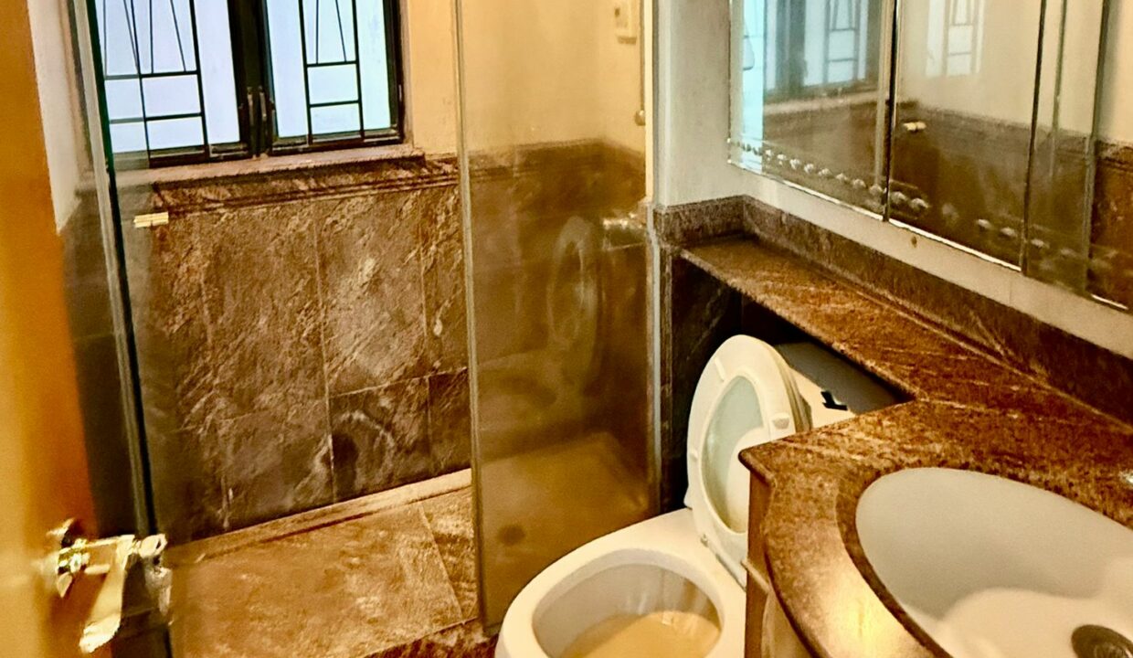 28a6aa09-1458-4a20-a053-09922c91456f