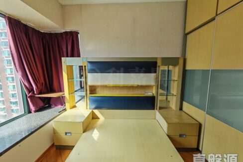 38d2e4da-3ac6-4cb5-aa1a-d256d075fa0a-1.jpeg