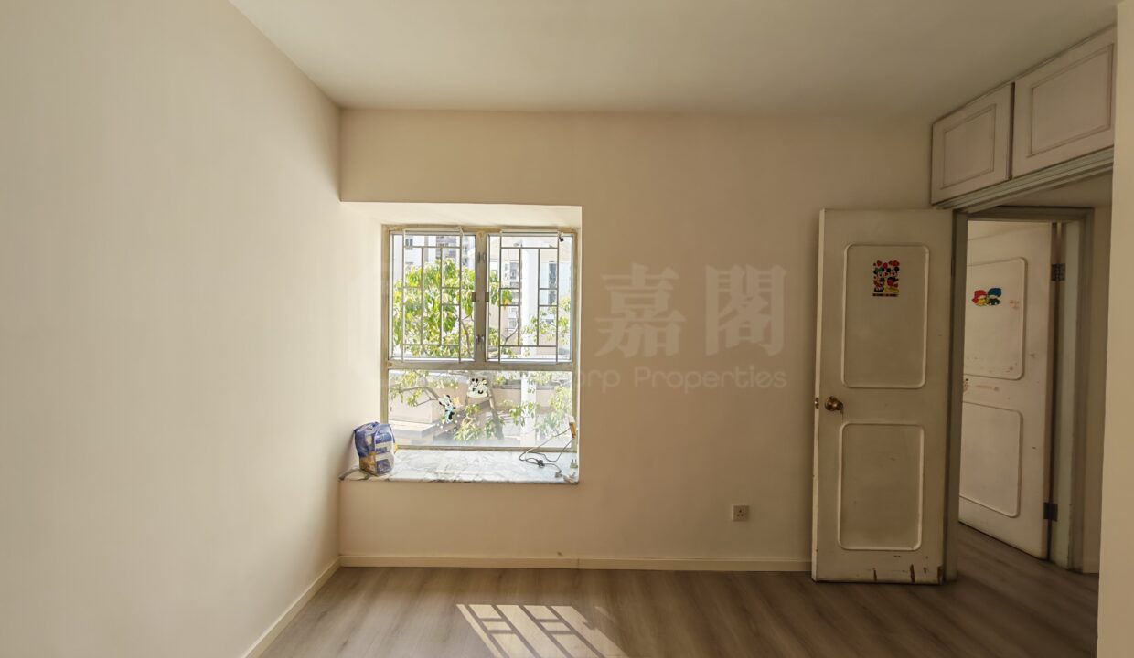 5305db28-57bc-48e2-b770-1b7e6f07180a.jpeg