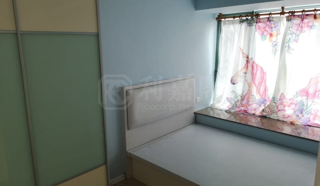 5fe84eea-8135-4ba6-8c25-f5ef9d4f882c.jpeg