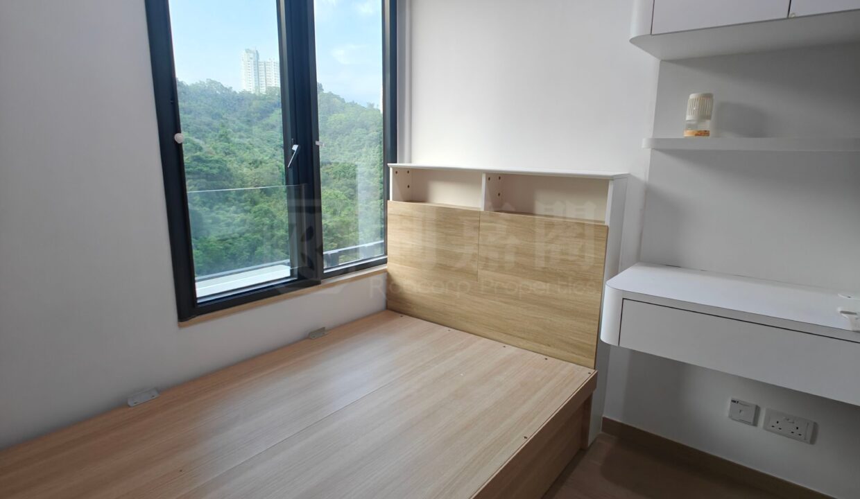 75fac44b-811d-4aef-bccc-dfc7d7a9642f-2.jpeg
