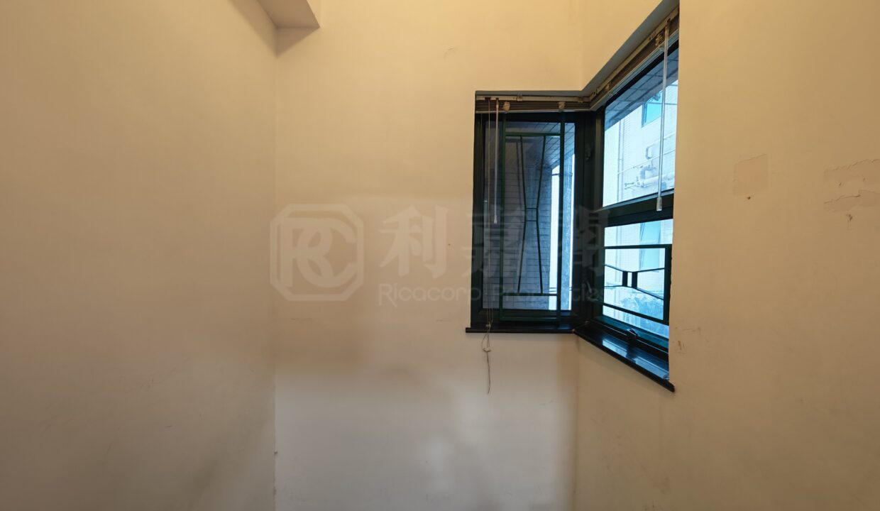 90e35fde-45ca-424a-a925-75238afab914.jpeg