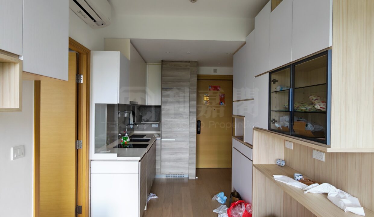 a4bd43e2-0dc2-41ba-9890-23cf777dbe40-1.jpeg