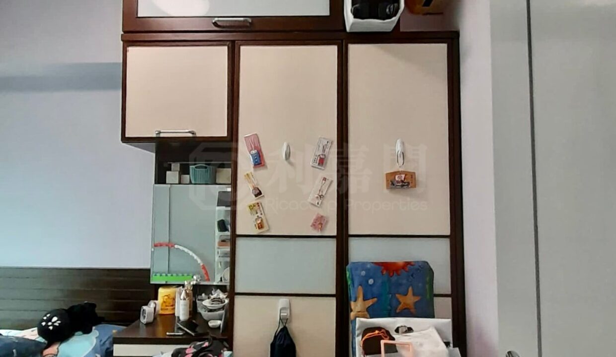 afbb92d9-e709-4d42-8fc2-3019de959262.jpeg