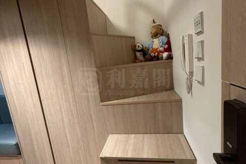 cf75449b-a6a9-47df-a959-852b6f7819f9.jpeg
