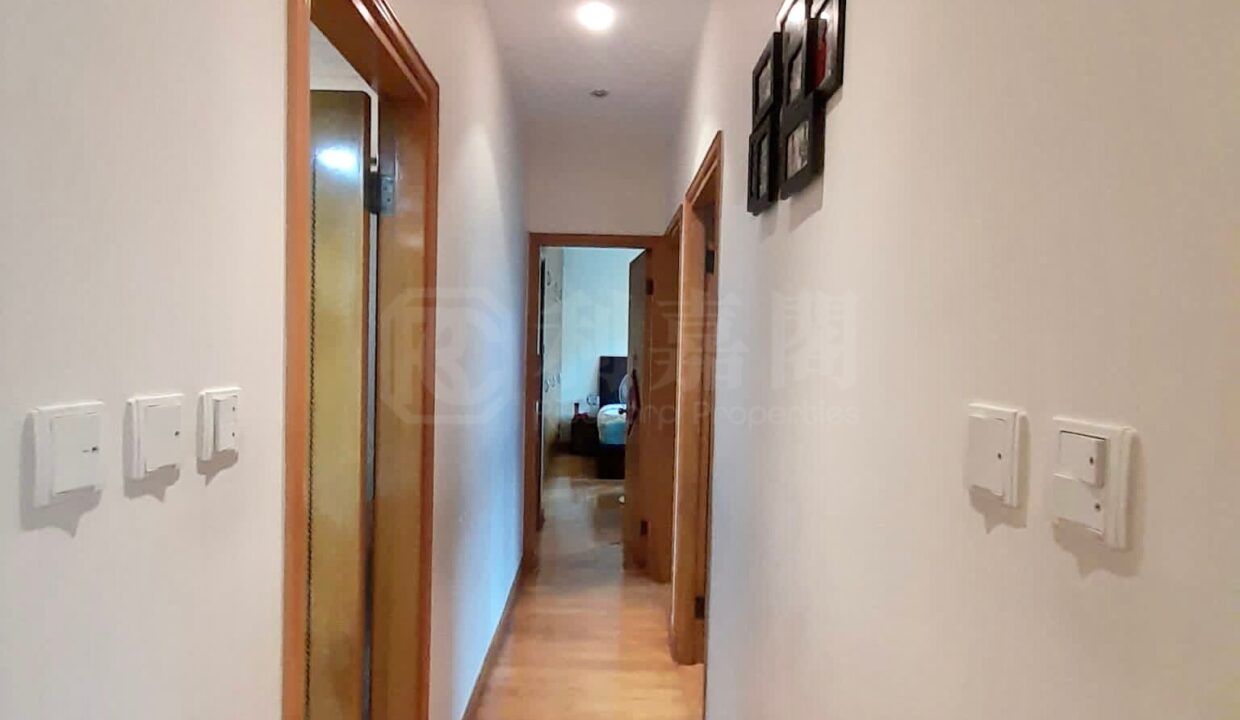 e4fd6996-93bf-4bce-98c0-6293204bf20d.jpeg