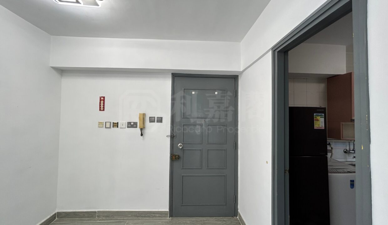 e78b29d4-97ef-4b93-aa0d-5e7882131692.jpeg