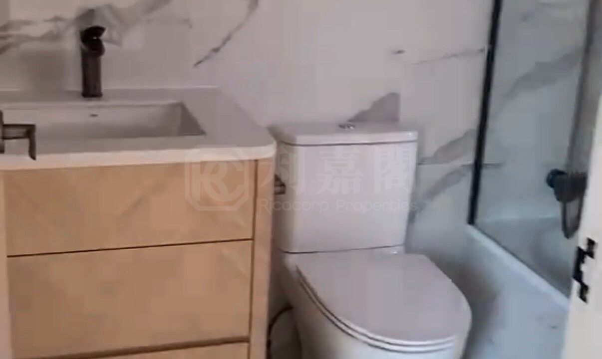ea0df5f3-8aba-40ff-ad6f-760c7a4ad024.jpeg