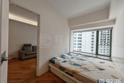 fede9aeb-671d-44a5-9180-9badbcdfaf8c.jpeg