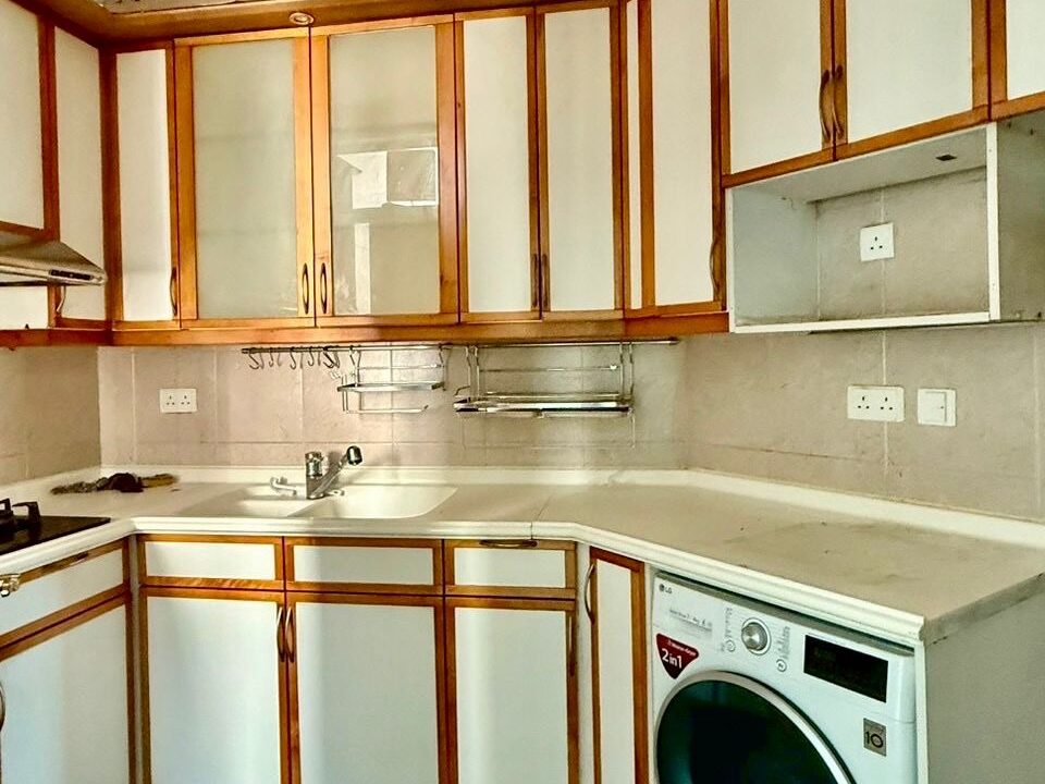 32523ca7-769d-4c5f-8a34-f46f81f2d4b8