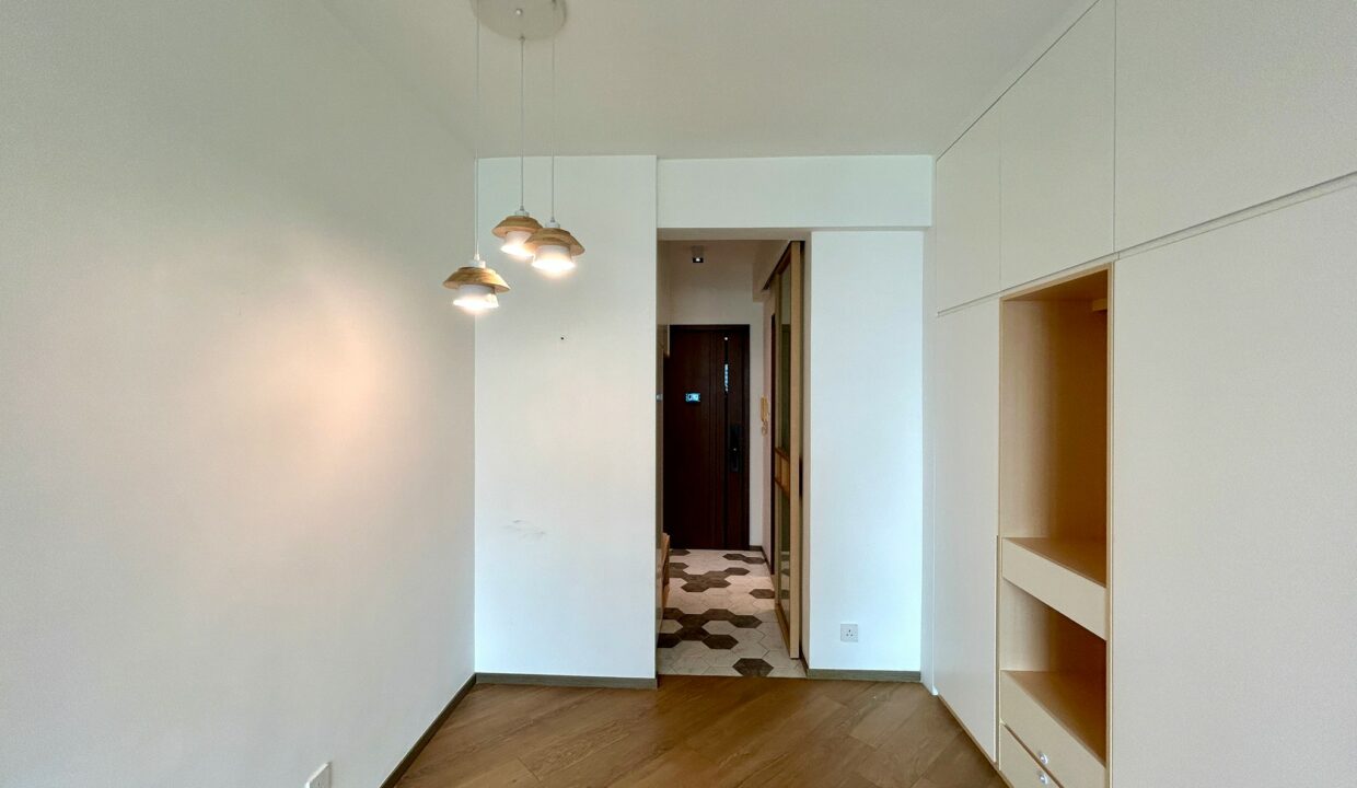 38B0D07A-FAAF-445B-84BA-5A6FF4649F86