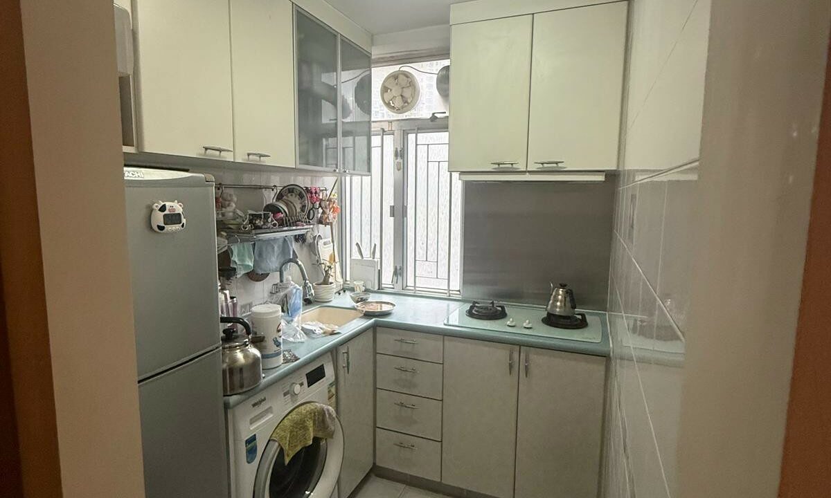 412474EE-B3E6-41A9-8BFC-C60CE2836DB3