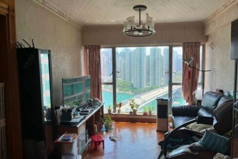 44f12ec1-5777-4f19-b14c-43398813351d