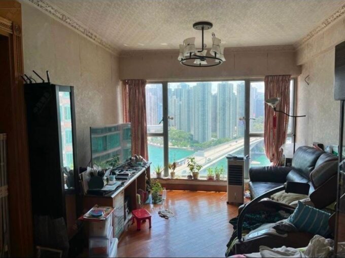 44f12ec1 5777 4f19 b14c 43398813351d