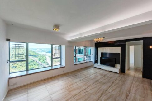 586702079_122109159891166725_7546108745482541943_n