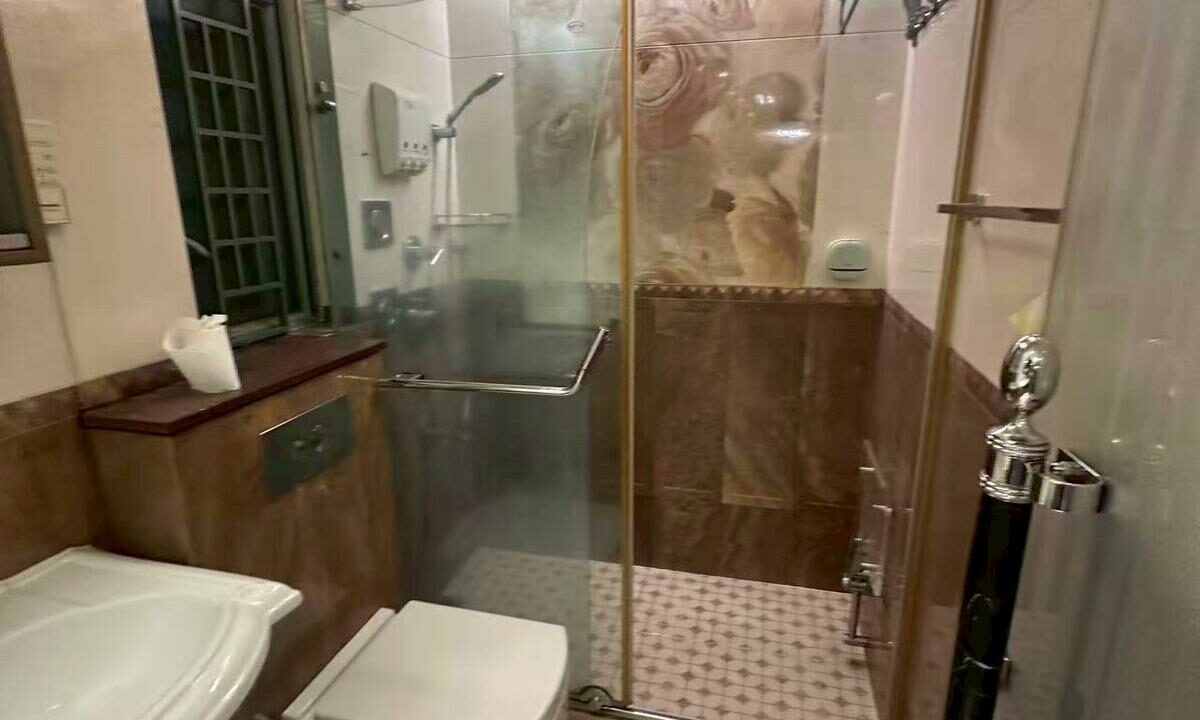 76f54ee5-f6cb-4c64-8329-23d9c8bd2c58