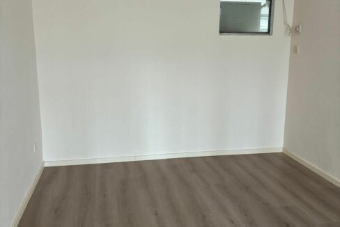 77aa9a74-ab69-401e-aa8b-abc083271d3b