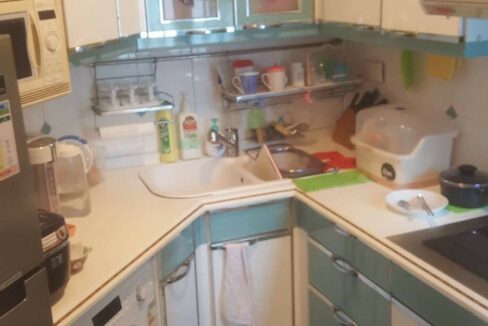 A6F4D733-2A44-407E-98F5-C6DF886A949D