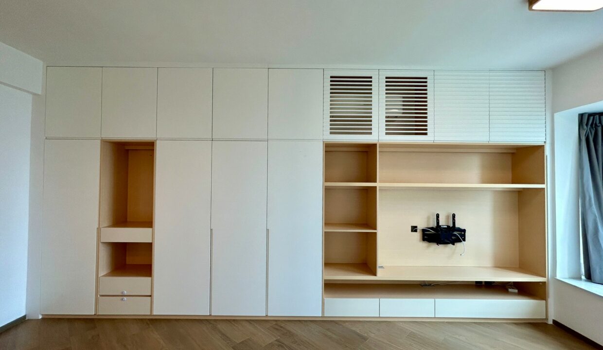 AC3E6B7E-D6A9-4213-8055-EB4023E77B95