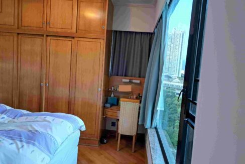 E44877C2-3CC7-4574-8AC5-AC60A81B65A3