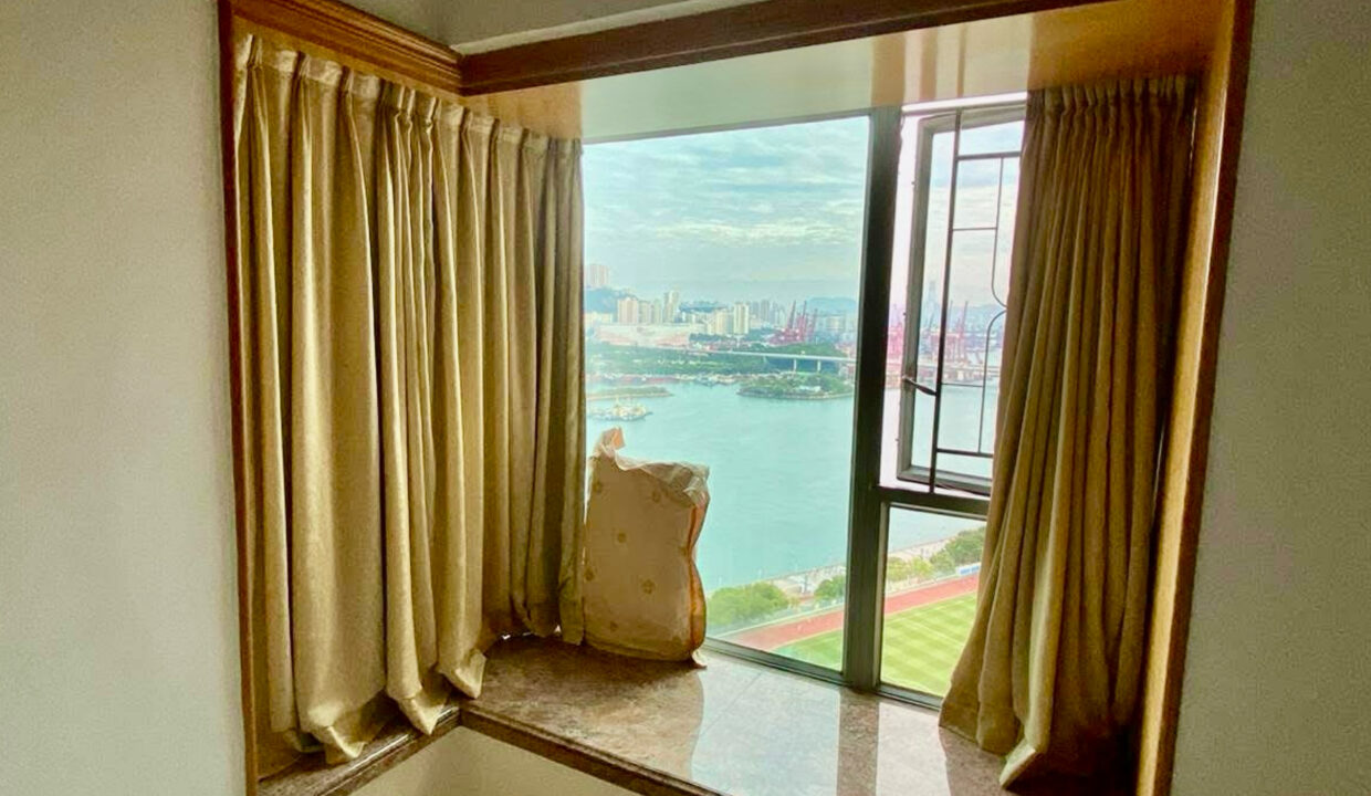 created by photogrid