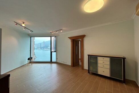 WhatsApp Image 2025-08-24 at 09.41.58