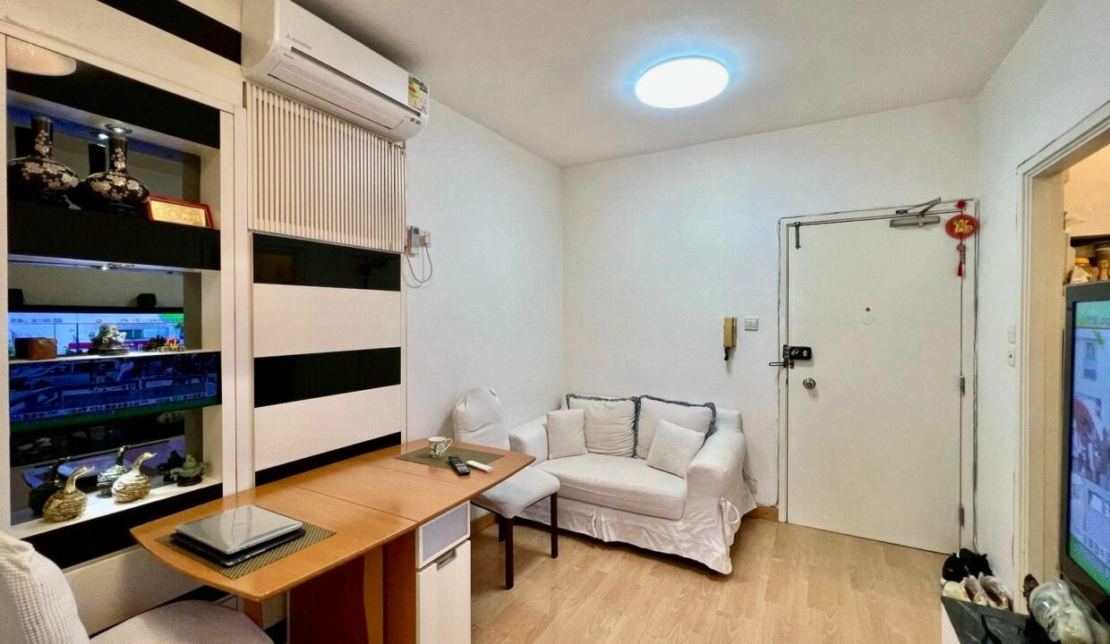 WhatsApp Image 2025-11-28 at 14.17.12