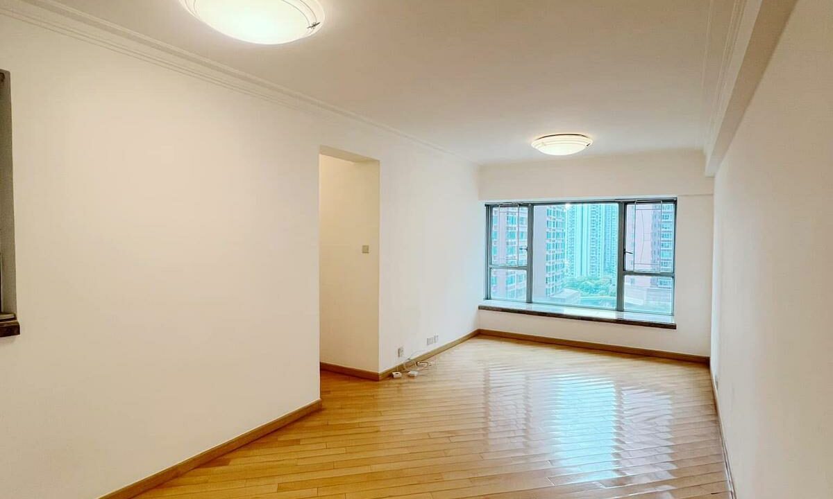 WhatsApp Image 2025-12-07 at 19.53.13 (1)