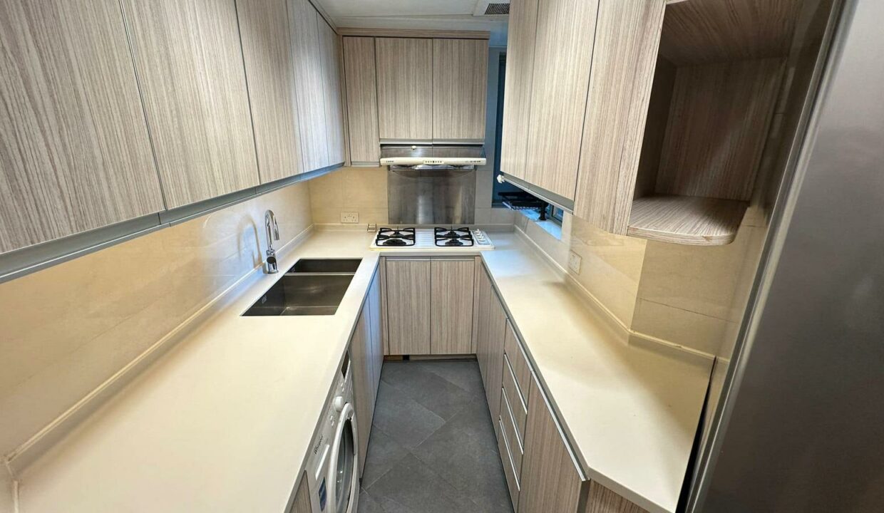 WhatsApp Image 2025-12-07 at 19.53.14 (3)