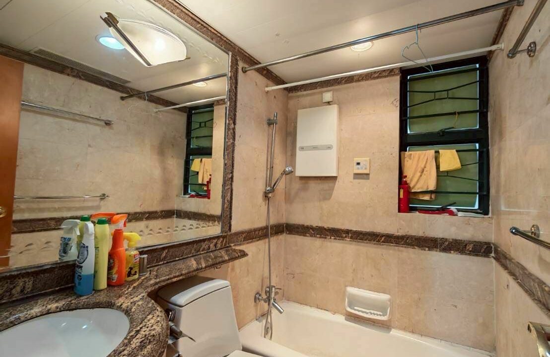 WhatsApp Image 2025-12-15 at 20.41.35 (1)