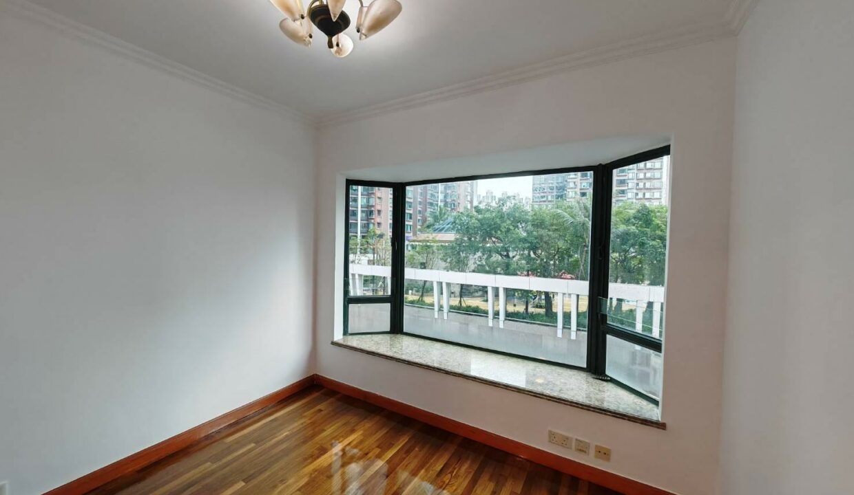 WhatsApp Image 2025-12-15 at 20.45.46 (1)