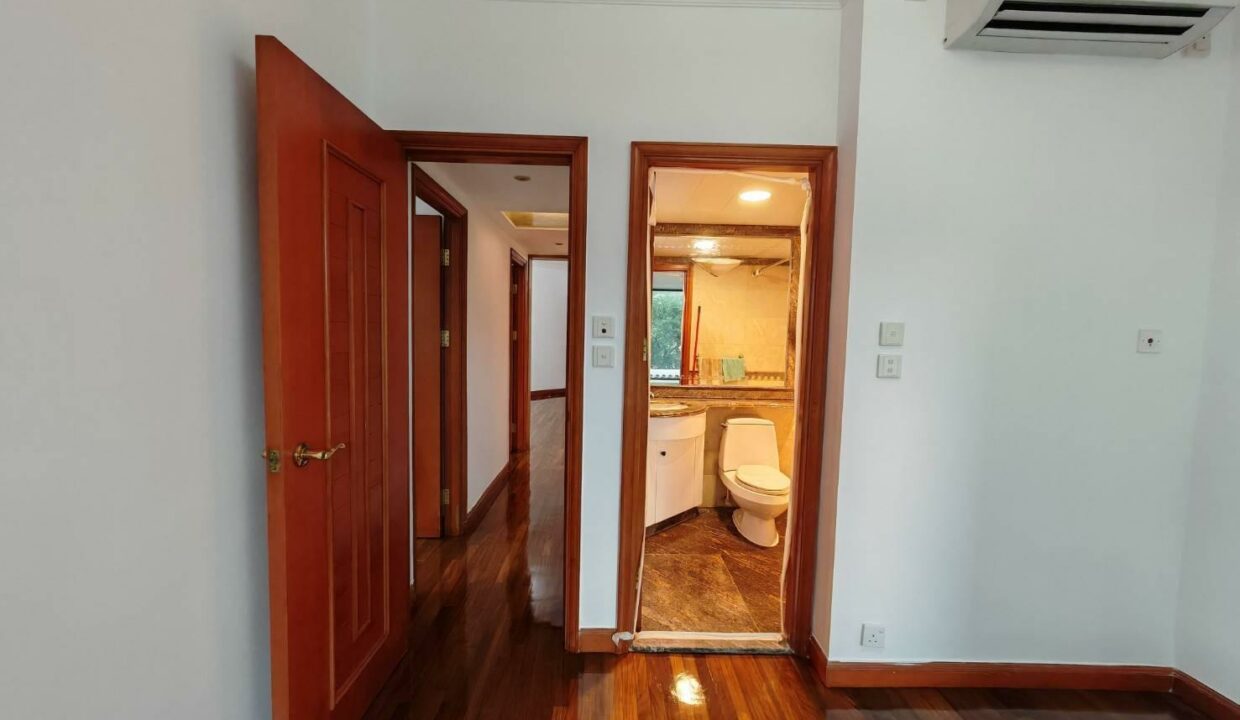 WhatsApp Image 2025-12-15 at 20.45.46 (2)