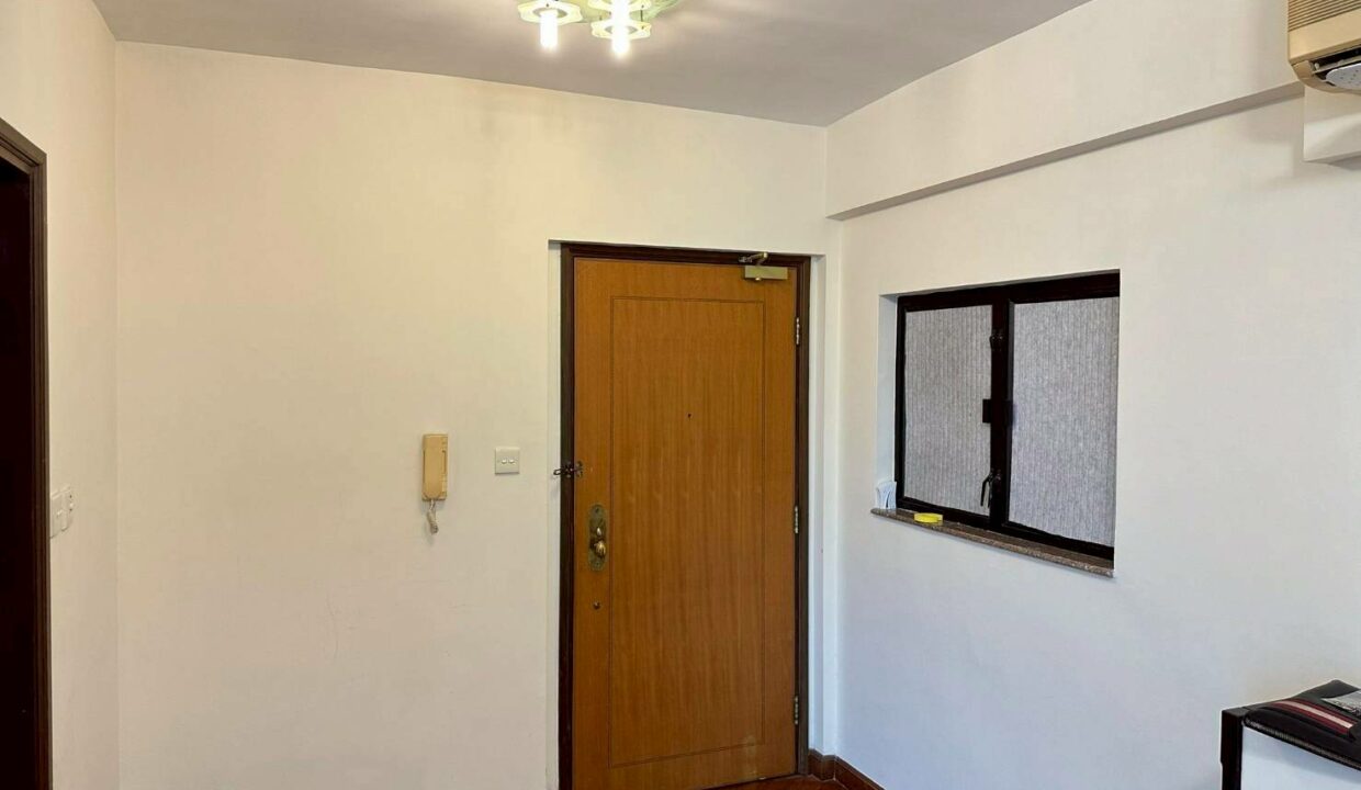 WhatsApp Image 2026-04-10 at 15.27.02 (2)