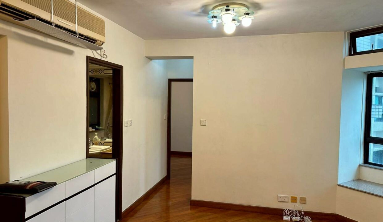 WhatsApp Image 2026-04-10 at 15.27.02 (3)