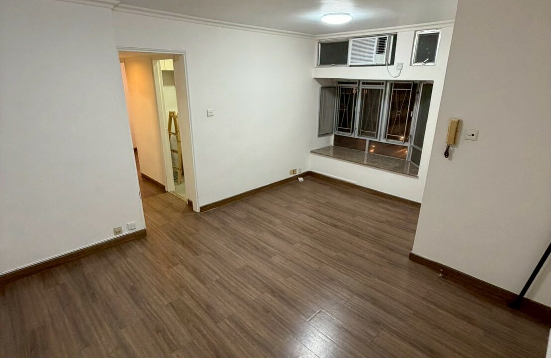 WhatsApp Image 2026-04-10 at 15.57.18