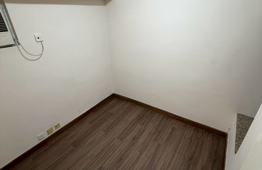 WhatsApp Image 2026-04-10 at 15.57.19 (1)