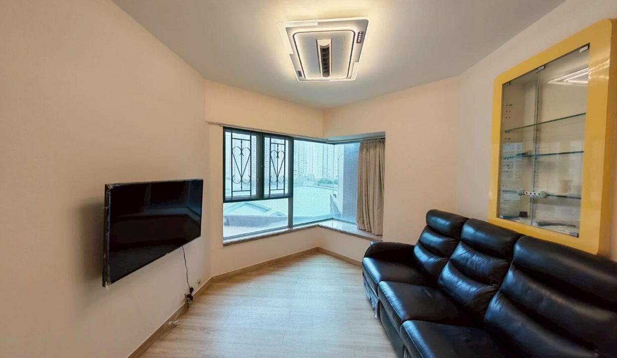 WhatsApp Image 2026-04-10 at 16.32.40