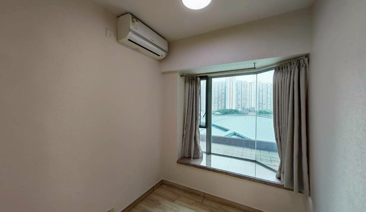 WhatsApp Image 2026-04-10 at 16.32.41