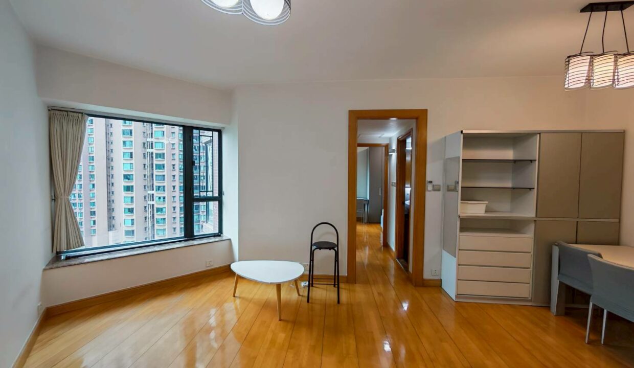 WhatsApp Image 2026-04-11 at 09.38.33 (1)